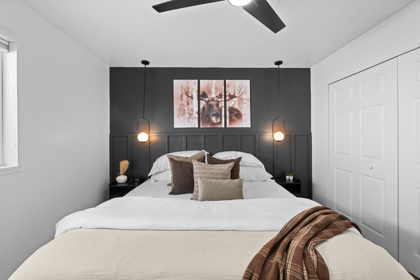 4 slaapkamers, een bureau, een strijkplank/strijkijzer, gratis wifi