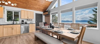 Mountain|Bay|Spit Views + Hot Tub & Yurt Retreat