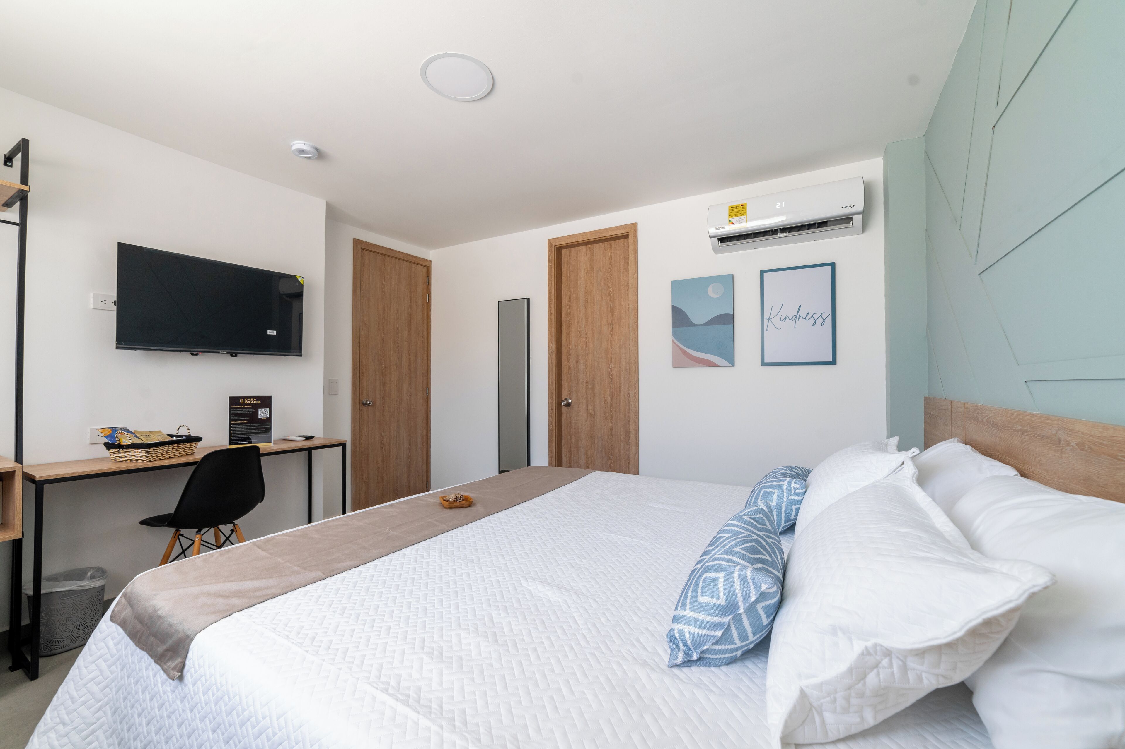 Deluxe Double Room, 1 King Bed, Pool View | In-room safe, desk, laptop workspace, blackout drapes