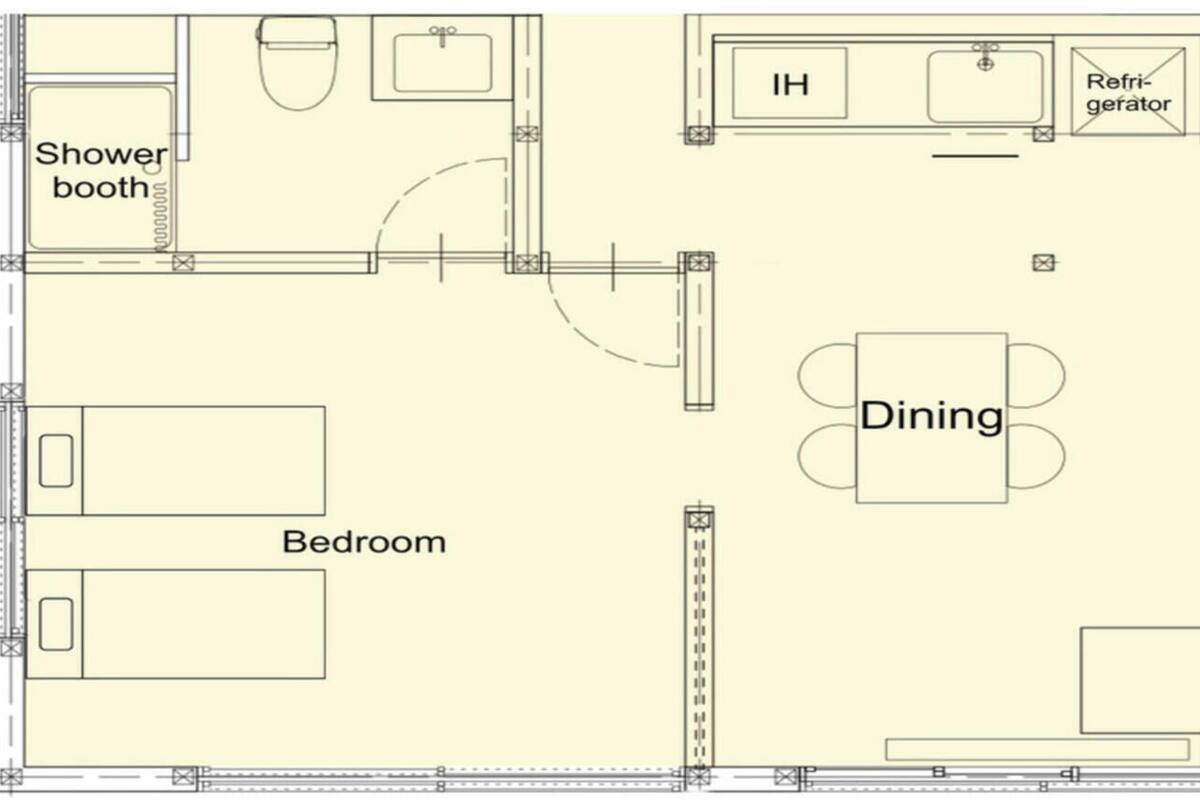 Standard Twin Room | Desk