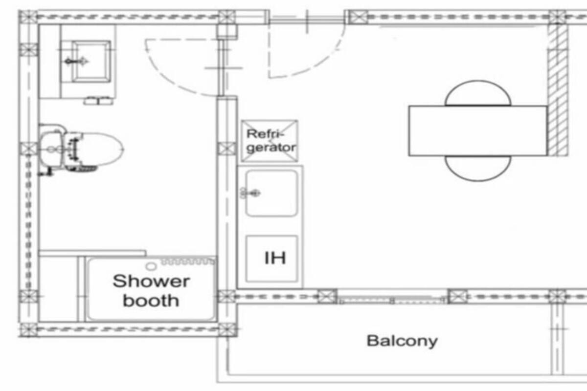Basic Twin Room | Desk