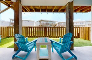 Property grounds - Boardwalk to the Beach, Pet Friendly, Golf Cart Included (Port Aransas)