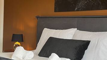 2 Schlafzimmer, BĂŒgeleisen/BĂŒgelbrett, Reisekinderbett, WLAN