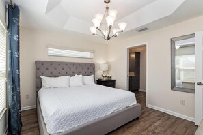 3 makuuhuonetta, silitysrauta/-lauta, Wi-Fi, vuodevaatteet