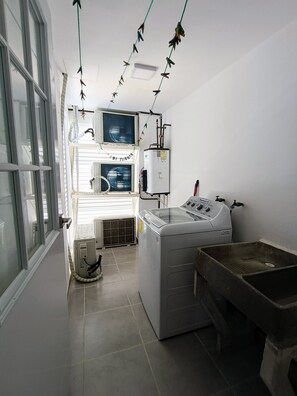 Interior - Acapulco new and cozy apartment with free beach club!!! (Acapulco de Juárez)