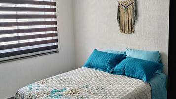 3 bedrooms, WiFi, bed sheets