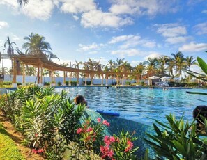 Pool - Acapulco new and cozy apartment with free beach club!!! (Acapulco de Juárez)