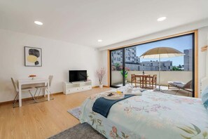 1 chambre, fer et planche à repasser, lit parapluie, Wi-Fi gratuit