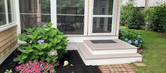 Perfect for Fall Getaway! Fully-Appointed Cape Retreat, Short Walk to Beach