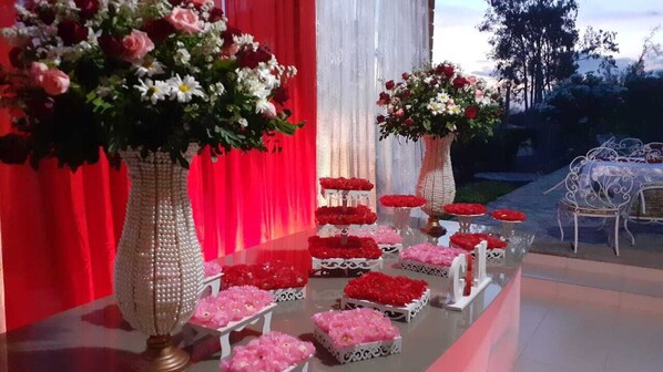 Banquet hall - Country House with Pool and Party Room (Santana Gravatá)