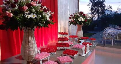 Country House with Pool and Party Room