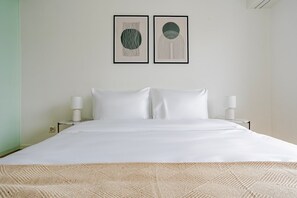 2 chambres, fer et planche à repasser, Wi-Fi, draps fournis