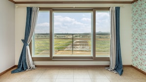 Chambre, 2 chambres (Feb Room 202(BBQ)) | 1 chambre, Wi-Fi gratuit