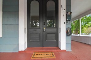 Exterior detail - NY Suite | Downtown walk to Commons | Free Parking (Ithaca)