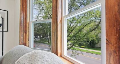 NY Suite | Downtown walk to Commons | Free Parking