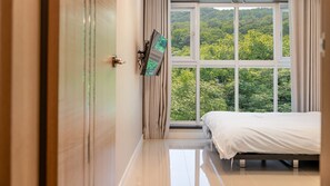 2 bedrooms, free WiFi