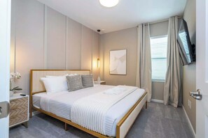 8 chambres, fer et planche à repasser, accès au Wi-Fi (inclus)