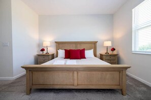 3 habitaciones, tabla de planchar con plancha, cuna de viaje y wifi 