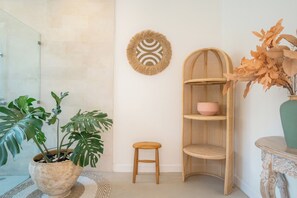Deluxe Villa, 3 Bedrooms | Bathroom | Separate tub and shower, hair dryer, slippers, towels
