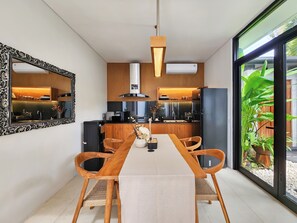 Køleskab, mikrobølgeovn, ovn, opvaskemaskine