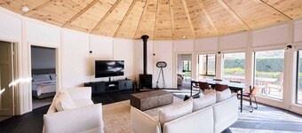 Great Family, small group or wedding getting ready space