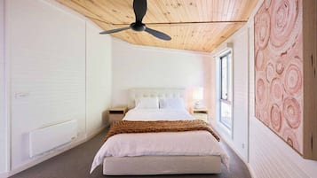 3 Schlafzimmer, Schreibtisch, Bügeleisen/Bügelbrett, WLAN