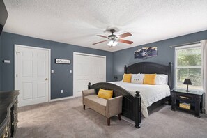 3 bedrooms, iron/ironing board, free WiFi, bed sheets