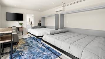 1 bedroom, desk, WiFi, bed sheets