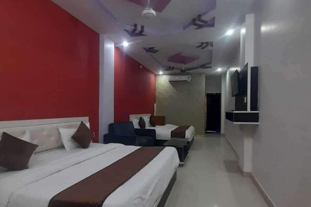 Family Room | Free WiFi