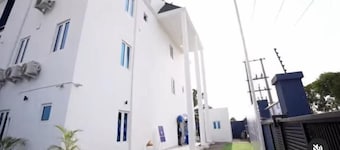 PEPE Suites