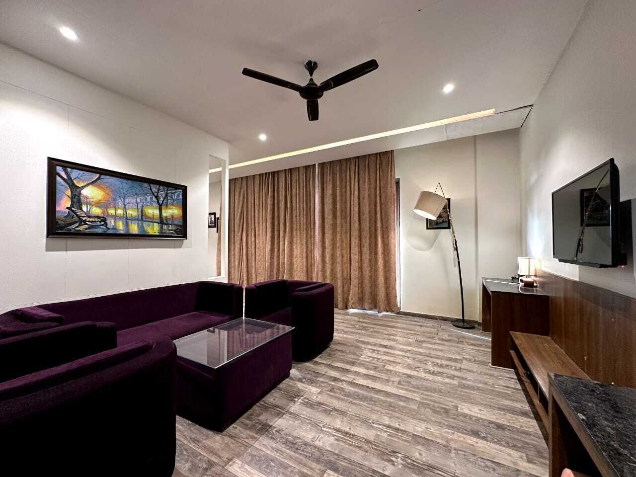 Executive Studio Suite | In-room safe