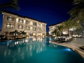 Outdoor pool - The Imperial Prime (Bhilwara)