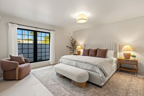 4 Schlafzimmer, Bügeleisen/Bügelbrett, kostenloses WLAN, Bettwäsche