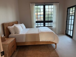 4 bedrooms, iron/ironing board, WiFi, bed sheets - Experience Desert Life in this newly remodeled Mediterranean Modern Design. (Indian Wells)