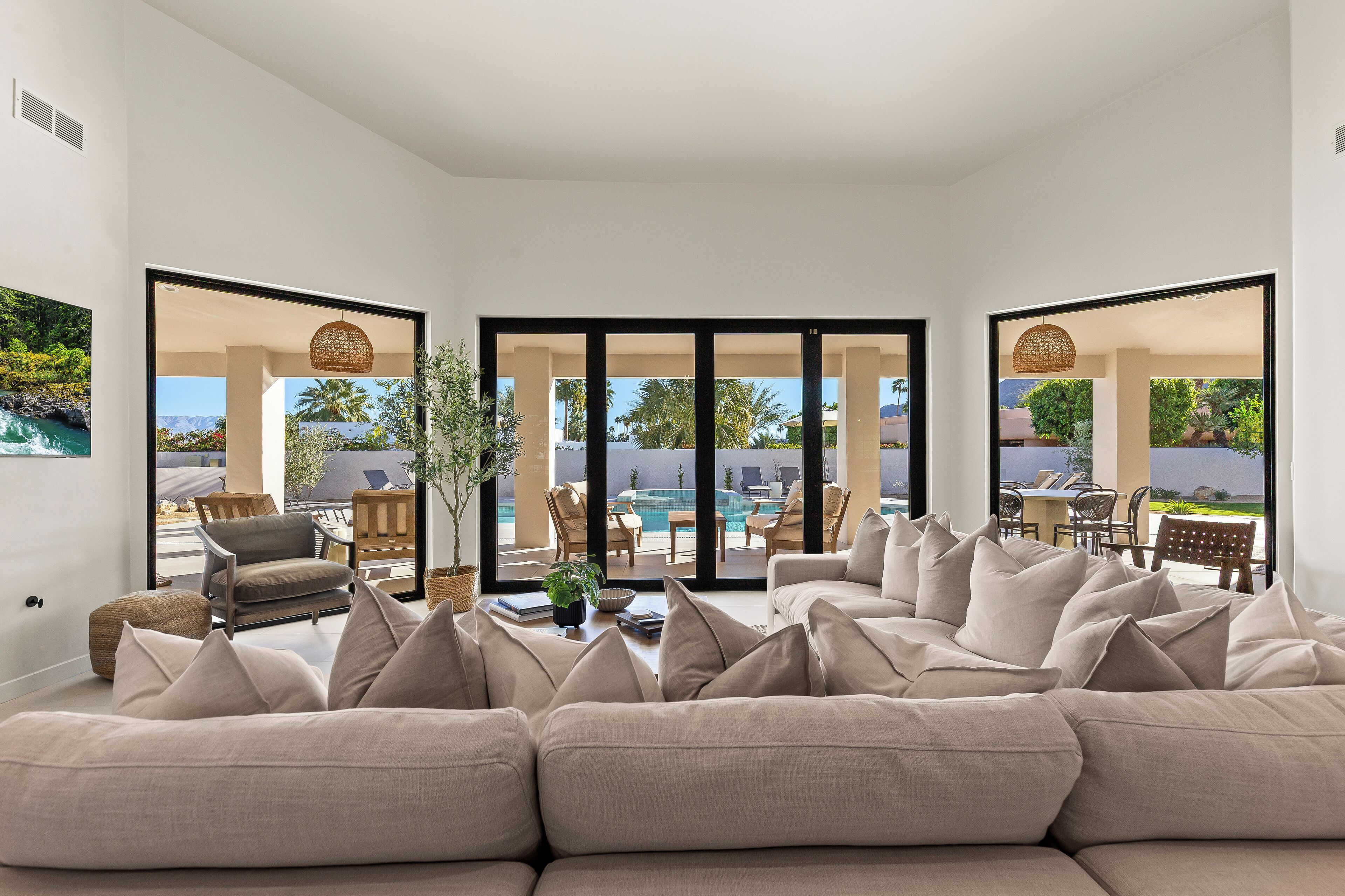 Televisión, chimenea