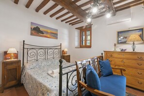 1 chambre, Wi-Fi gratuit, draps fournis