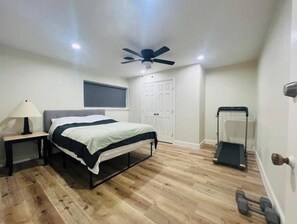4 chambres, fer et planche à repasser, Wi-Fi, draps fournis