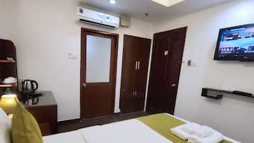 Standard Double Room | Premium bedding, desk, laptop workspace, blackout curtains