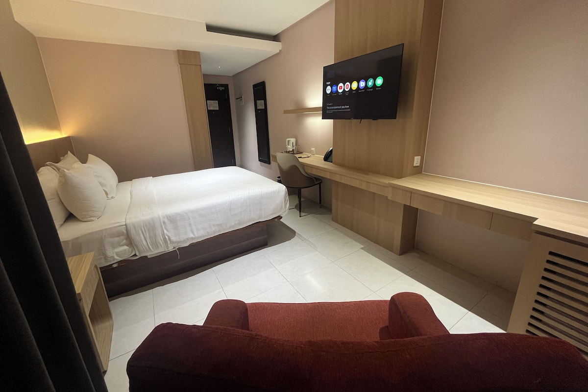 Smart Deluxe Room | 1 bedroom, free WiFi, bed sheets