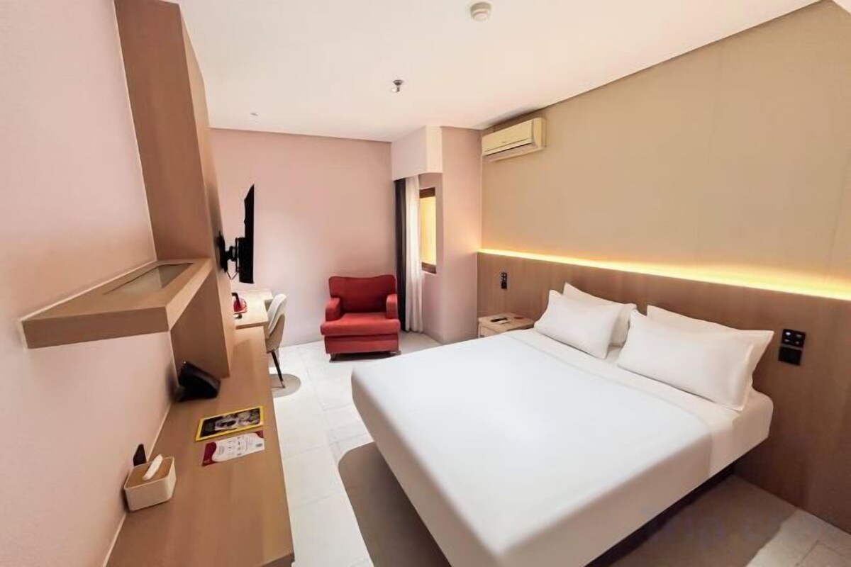 Smart Deluxe Room