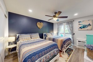 1 slaapkamer, een strijkplank/strijkijzer, internet, beddengoed