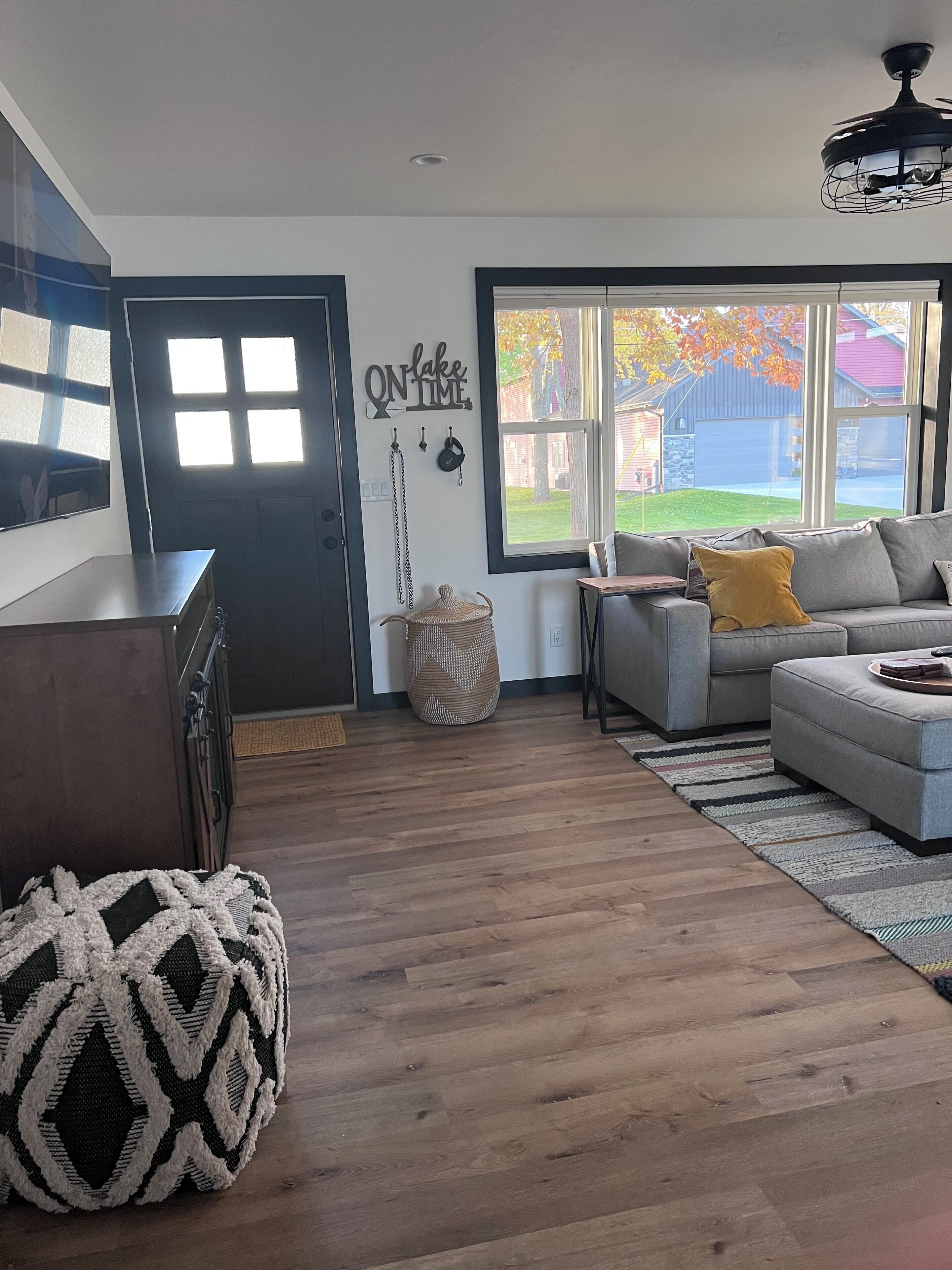 Smart TV, fireplace, printers