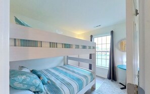 3 chambres, fer et planche à repasser, accès Internet, draps fournis