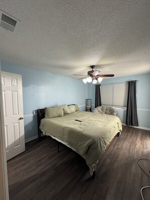 3 chambres, bureau, fer et planche à repasser, Wi-Fi