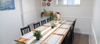 Spacious 4-bedroom suburban townhome near Baltimore safe peaceful king beds