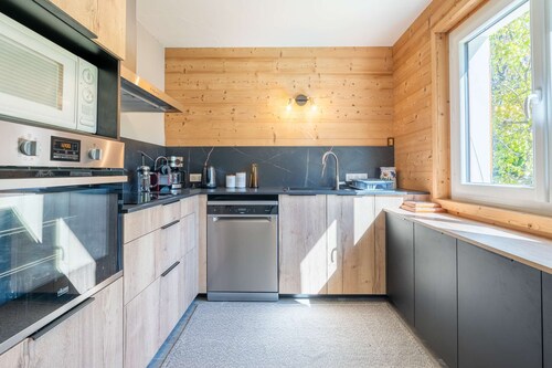 Carris T : Demi-chalet proche du centre