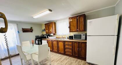 Pet friendly Near Lake George and Saratoga