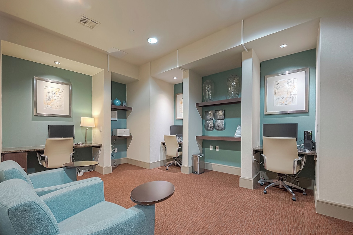 Photo 24 of Tasteful 2-bedroom 2 bath apt near NRG, Med Ctr and Galleria