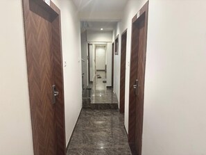 Interior - Hotel Sahara Residency (Mumbai)