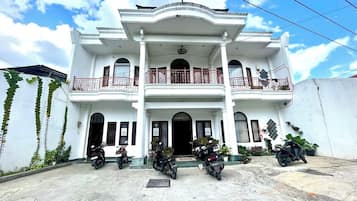 Bagian depan properti
